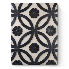 Black Crown of Daisies