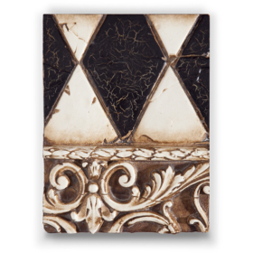 Harlequin With Moulding