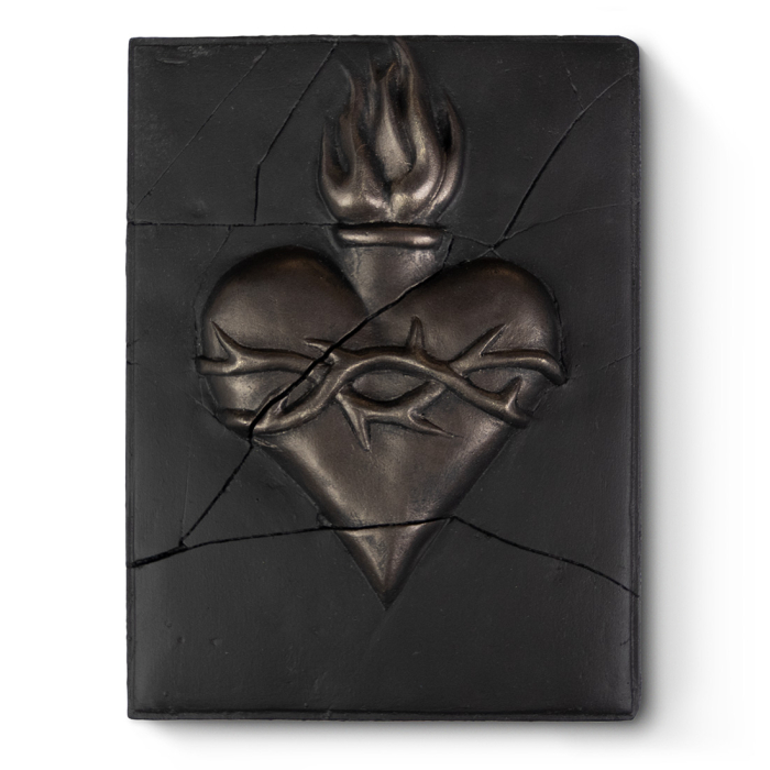 bb25025-sacred_heart-front.jpg